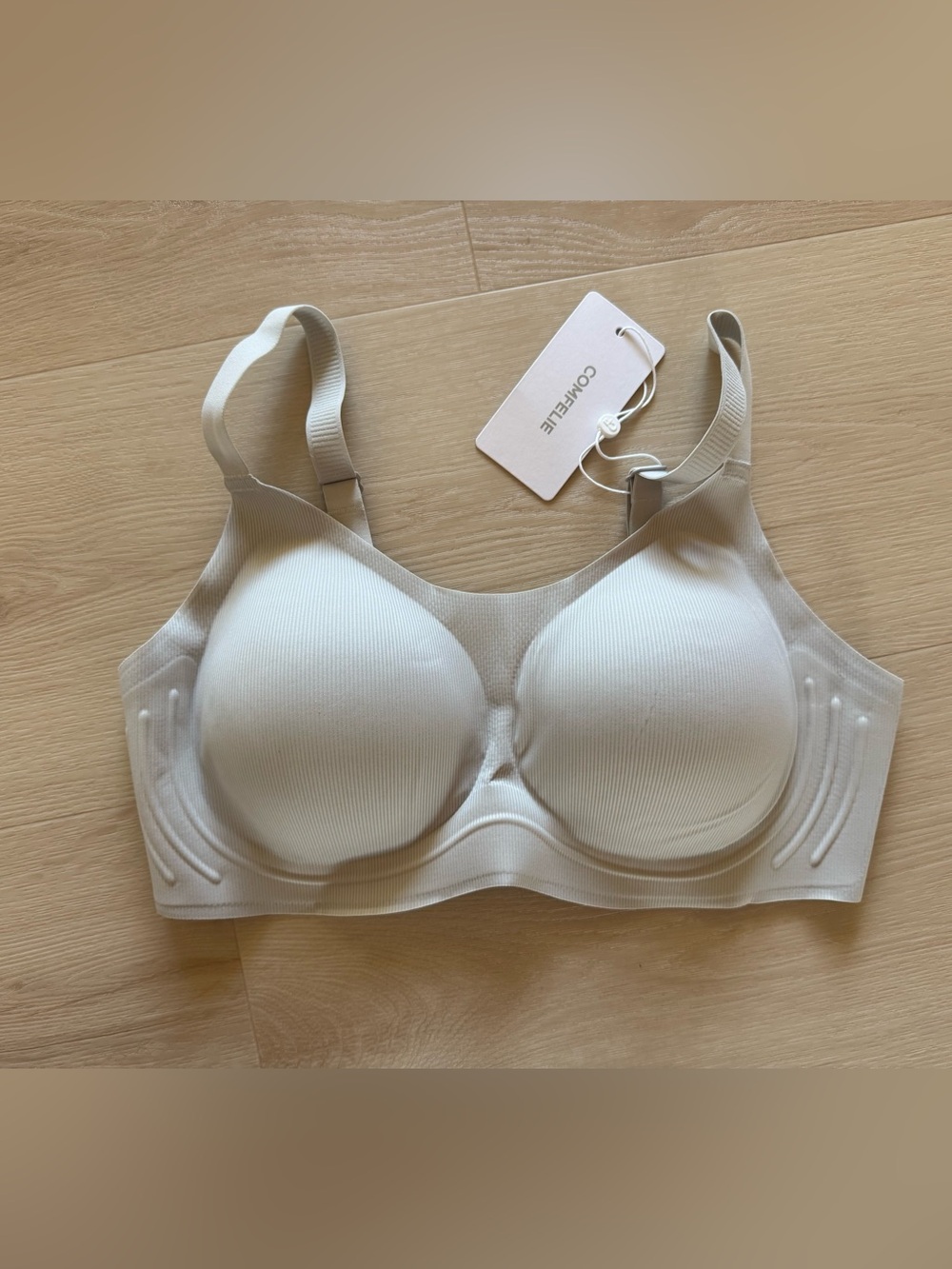 Comfelie Seamless Bra sz Lrg